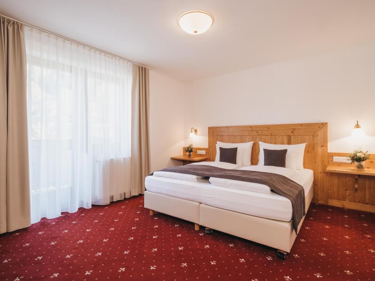 Hotel Vier Jahreszeiten By Vaya Inkl Zell Am See-Kaprun Sommerkarte ภายนอก รูปภาพ