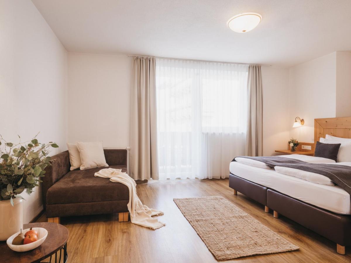 Hotel Vier Jahreszeiten By Vaya Inkl Zell Am See-Kaprun Sommerkarte ภายนอก รูปภาพ