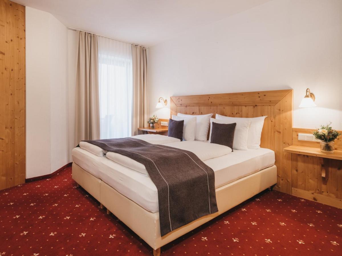 Hotel Vier Jahreszeiten By Vaya Inkl Zell Am See-Kaprun Sommerkarte ภายนอก รูปภาพ