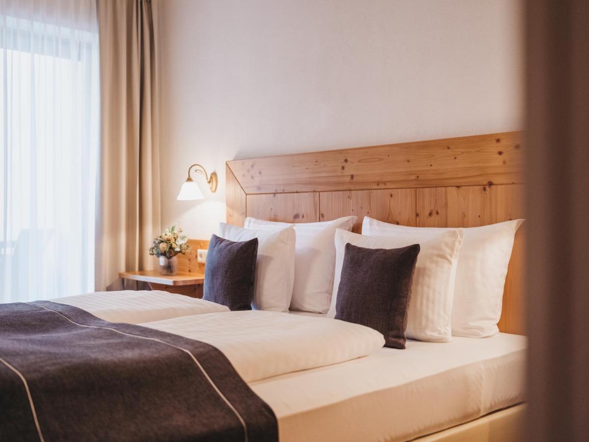 Hotel Vier Jahreszeiten By Vaya Inkl Zell Am See-Kaprun Sommerkarte ภายนอก รูปภาพ