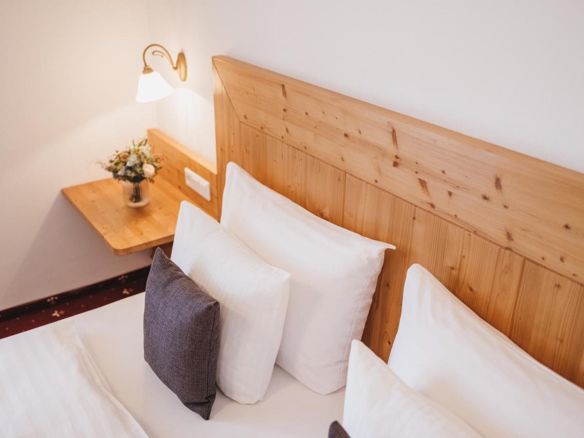 Hotel Vier Jahreszeiten By Vaya Inkl Zell Am See-Kaprun Sommerkarte ภายนอก รูปภาพ
