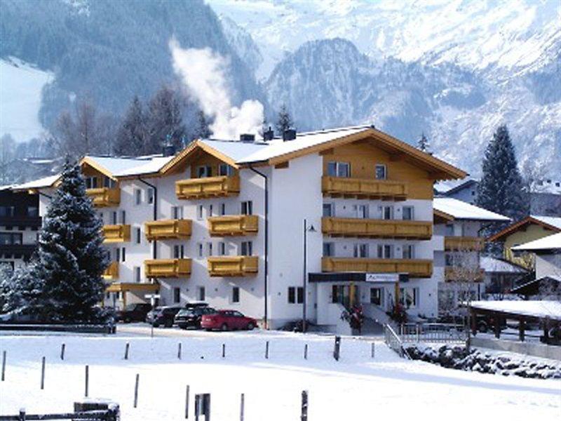 Hotel Vier Jahreszeiten By Vaya Inkl Zell Am See-Kaprun Sommerkarte ภายนอก รูปภาพ