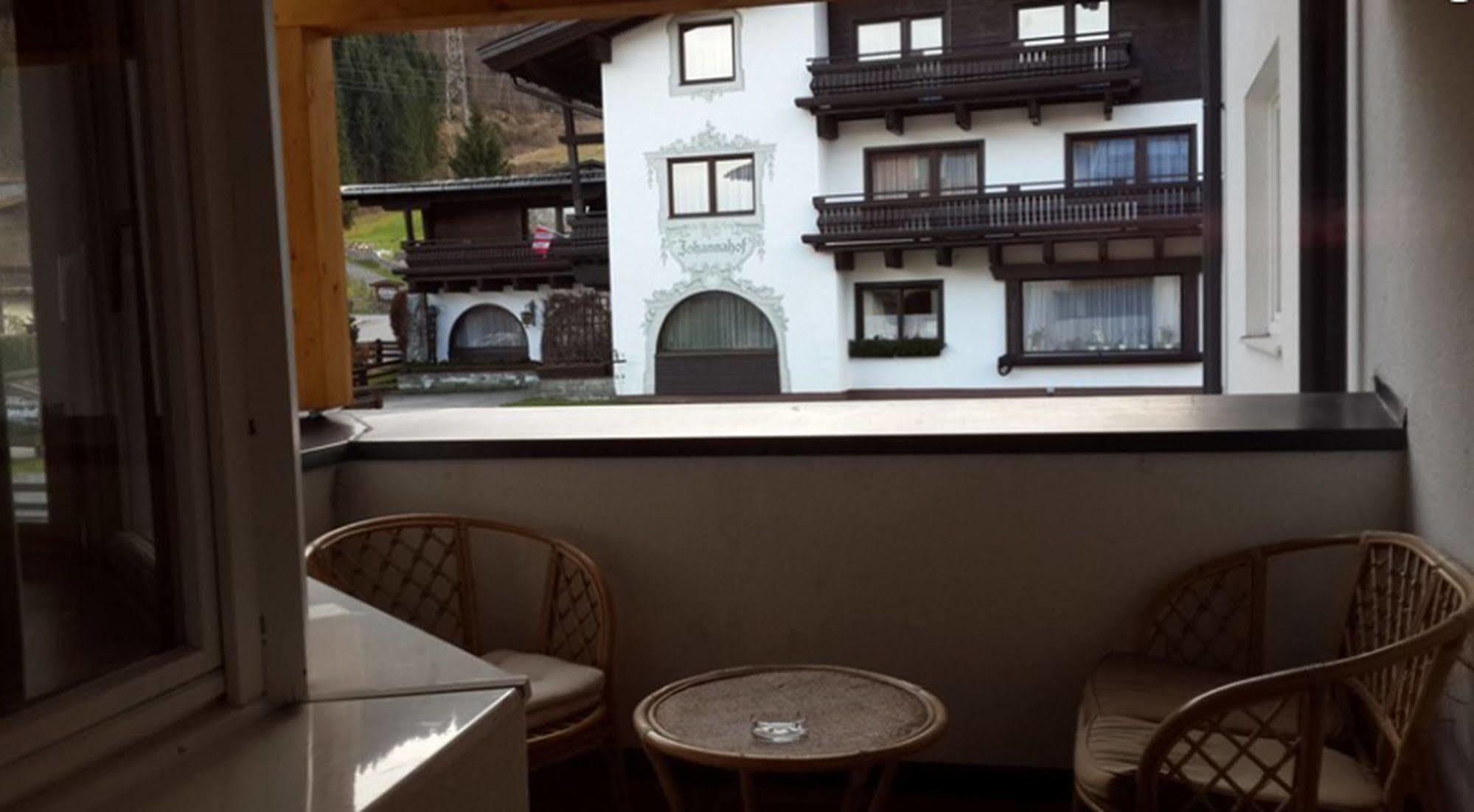 Hotel Vier Jahreszeiten By Vaya Inkl Zell Am See-Kaprun Sommerkarte ภายนอก รูปภาพ