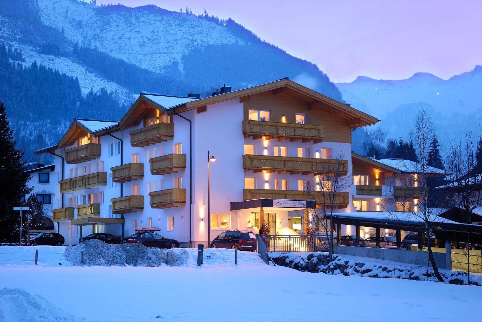 Hotel Vier Jahreszeiten By Vaya Inkl Zell Am See-Kaprun Sommerkarte ภายนอก รูปภาพ